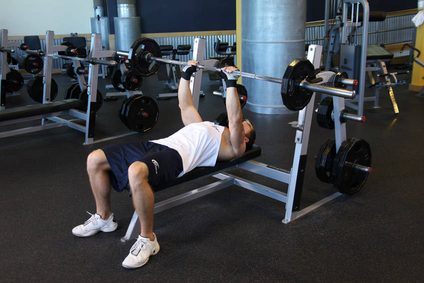 Close-Grip Barbell Bench Press — demonstration image 2