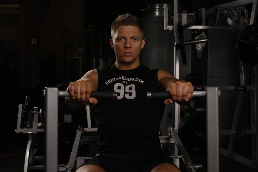 Machine chest press — demonstration image 2