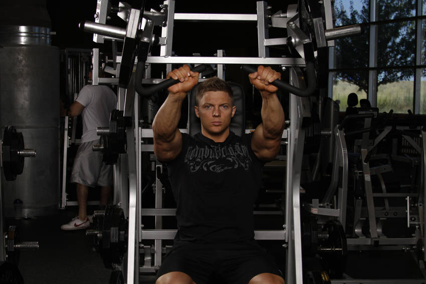 Machine Incline Press — demonstration image 2